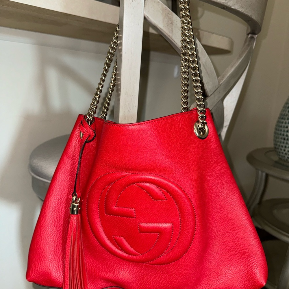 Gucci Soho bag w/ chain